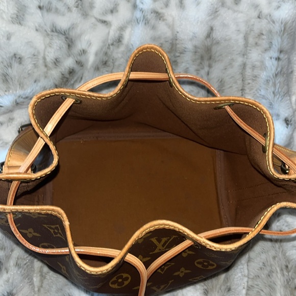 Limited time only PRICE DROP Authentic LV MM Noè comes with Dust bag and COA - Picture 3 of 15